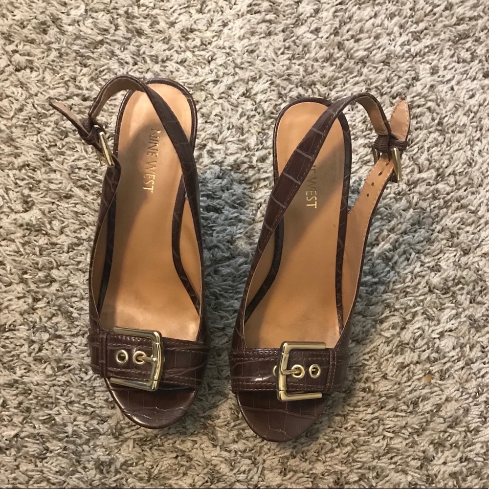 🌺Nine West Wedges🌺